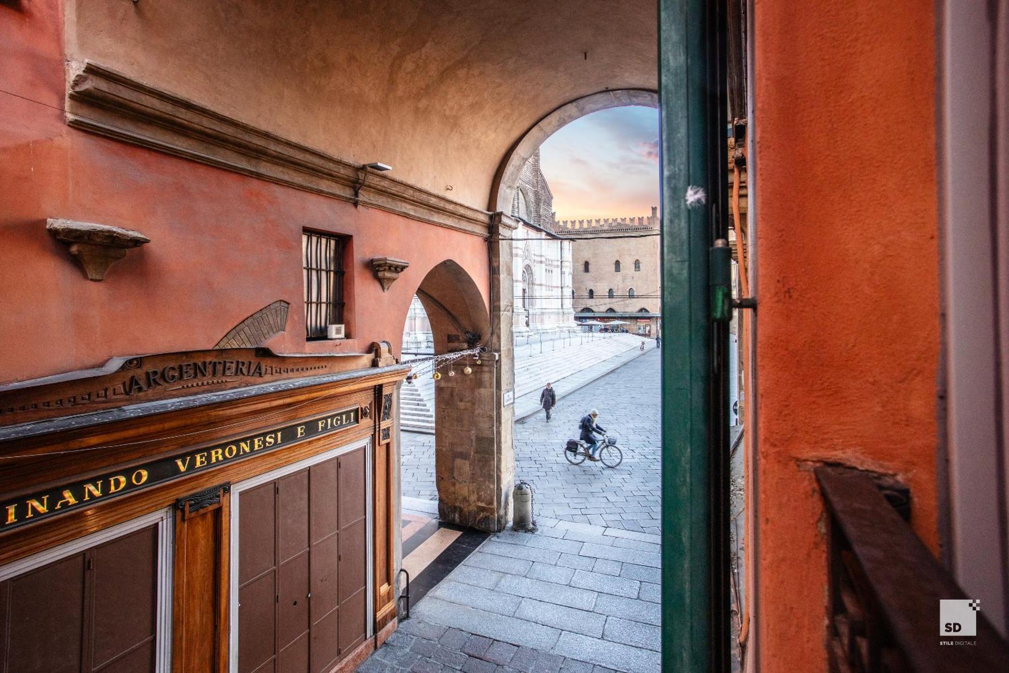 Urbanicooh Guidozagni - Piazza Maggiore View ボローニャ エクステリア 写真