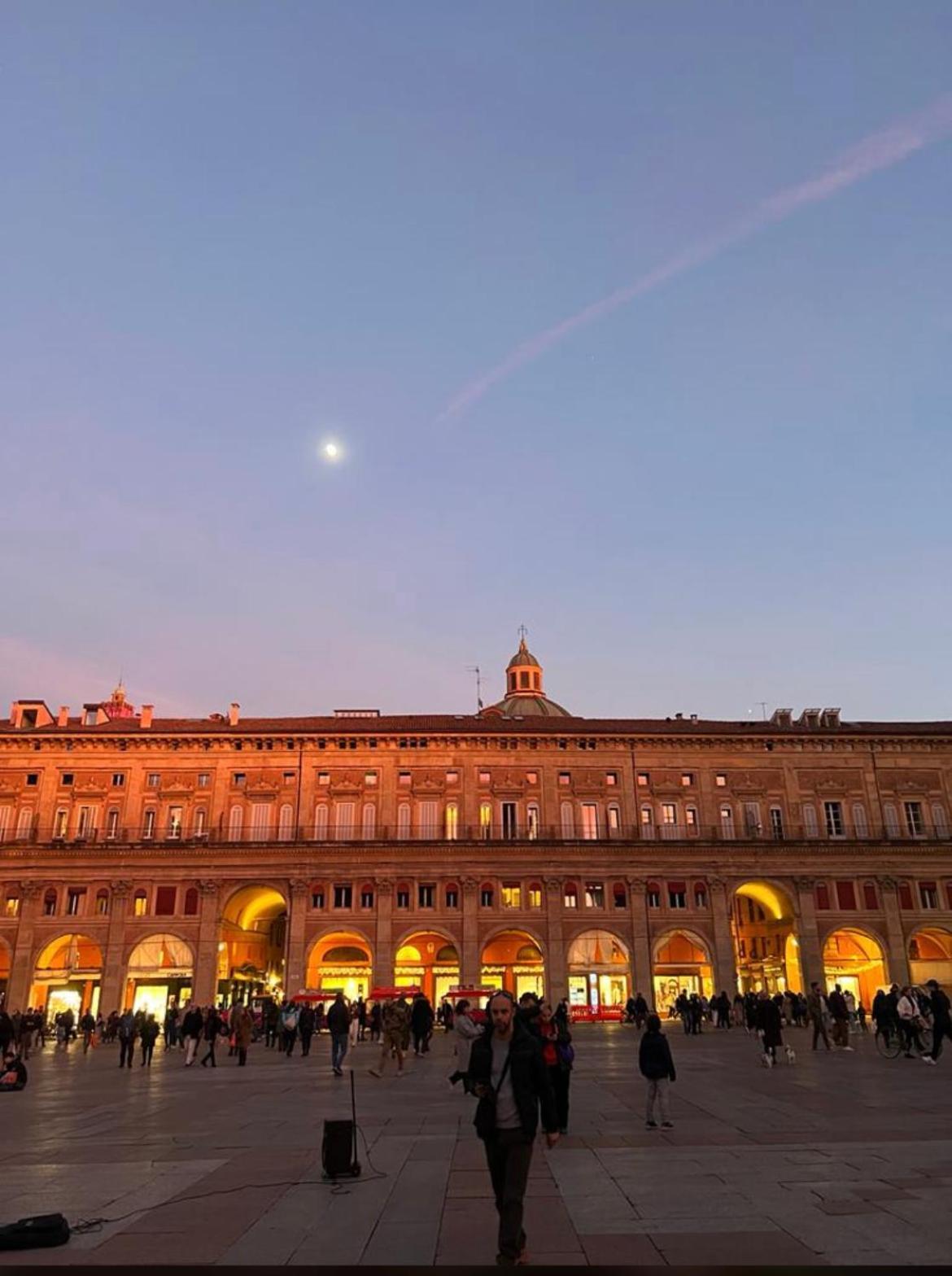 Urbanicooh Guidozagni - Piazza Maggiore View ボローニャ エクステリア 写真